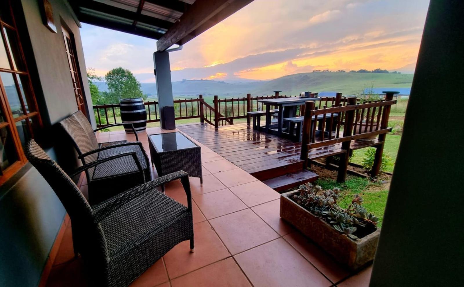 J&B Lodge Underberg Bagian luar foto