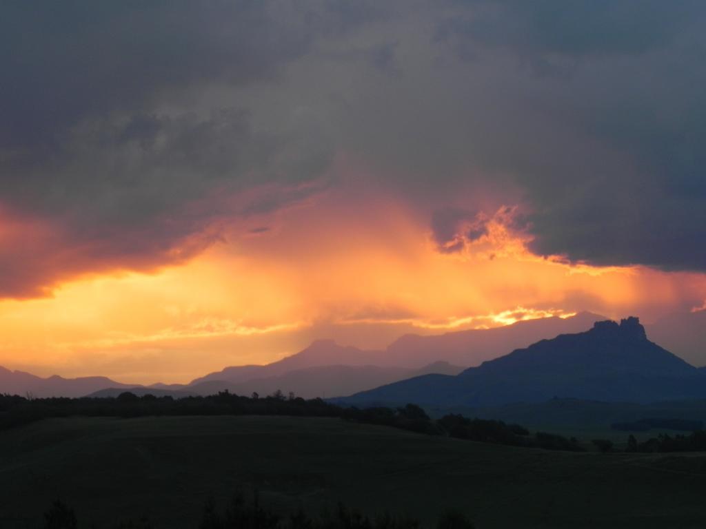 J&B Lodge Underberg Bagian luar foto